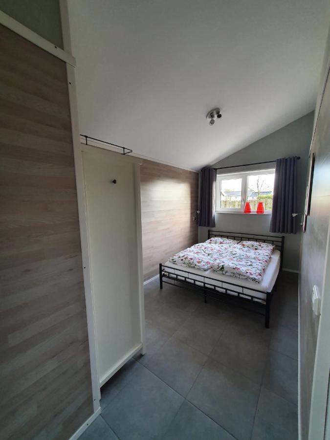 Luxe Vakantiebungalow Met Omheinde Tuin Voor Hond En Kinderen Dirkshorn Extérieur photo